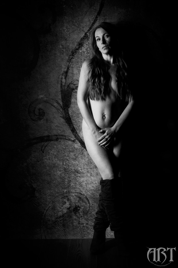 Shadows Artistic Nude Photo by Photographer AlanT