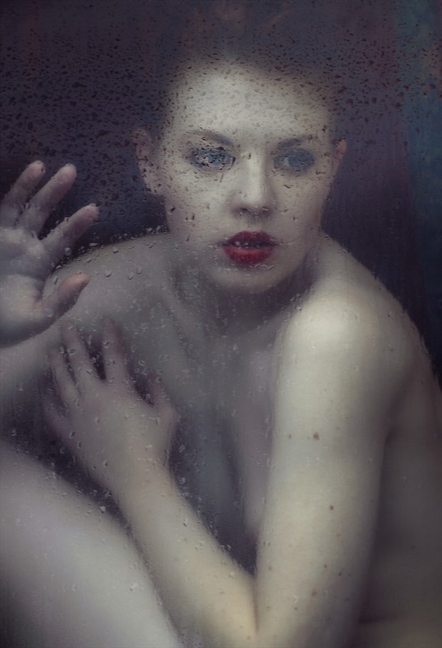 Shelter Artistic Nude Photo by Photographer Macman