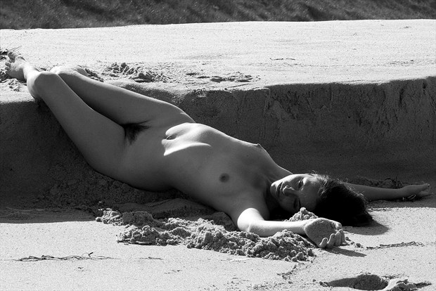 Shifting sands Artistic Nude Photo by Photographer silverline images