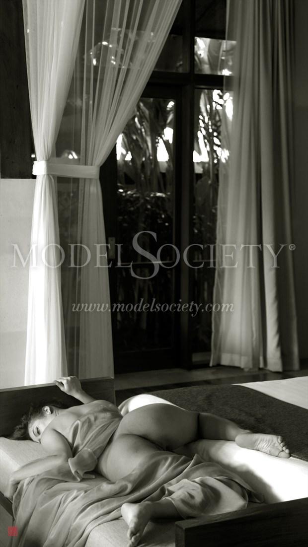 Siesta 7 Artistic Nude Photo by Photographer Patrice Delmotte