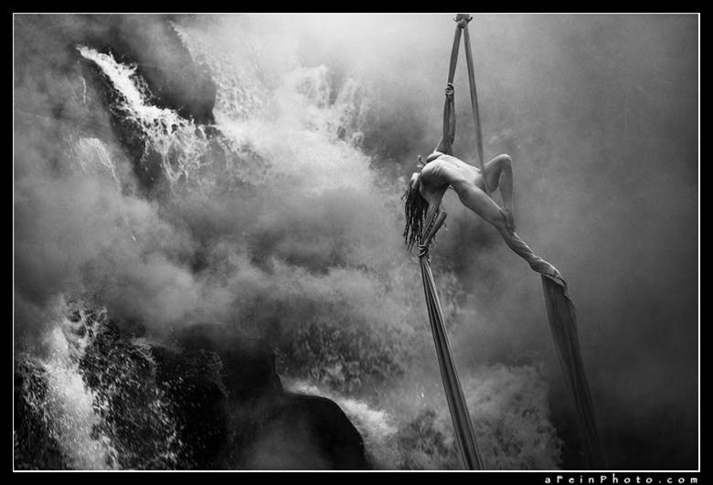 Silk Smoke II Artistic Nude Photo by Photographer aFeinberg