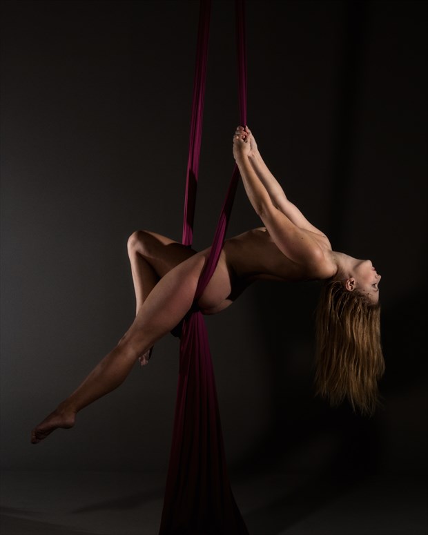 Silks 1 Artistic Nude Photo by Photographer Byondhelp
