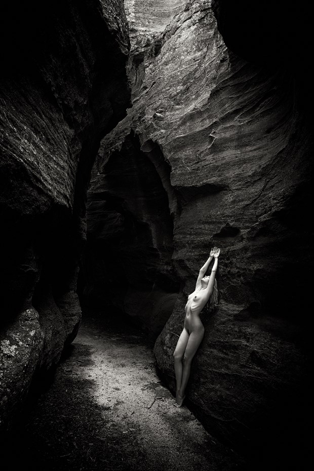 Slot Canyon Artistic Nude Photo by Model Sylph Sia