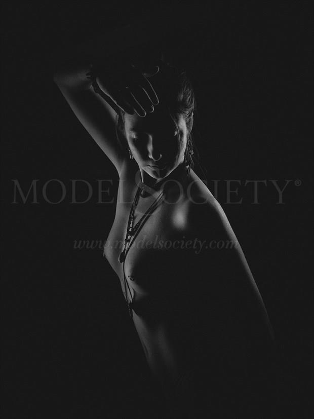 Sofie Artistic Nude Photo by Photographer Andy Fiechtner