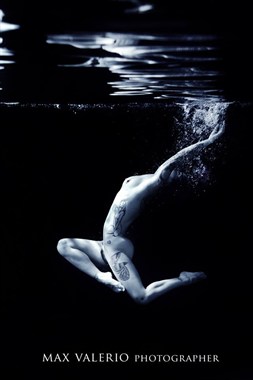 Still in the water Artistic Nude Photo by Model Miele Rancido