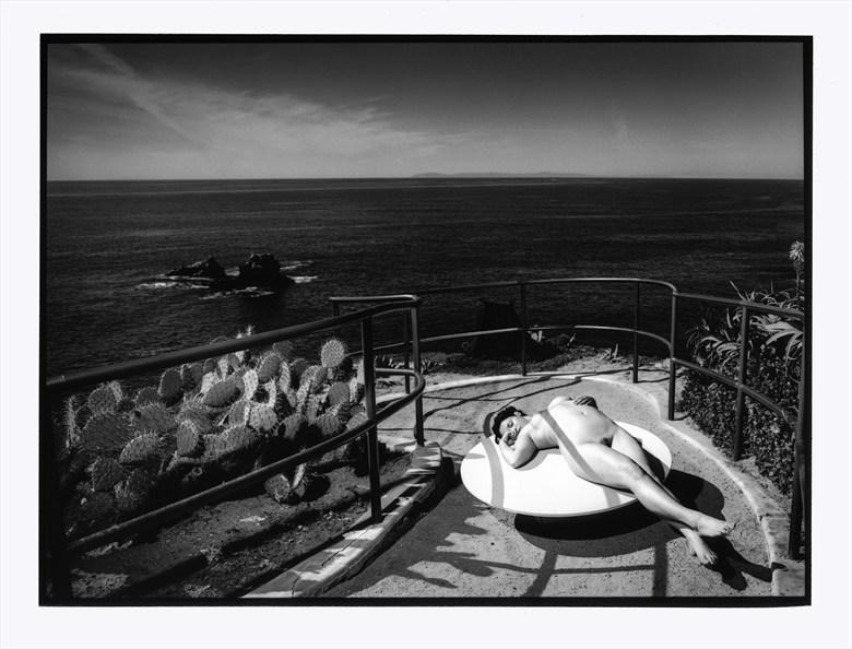 Sun dial Artistic Nude Photo by Photographer Thomas Sauerwein