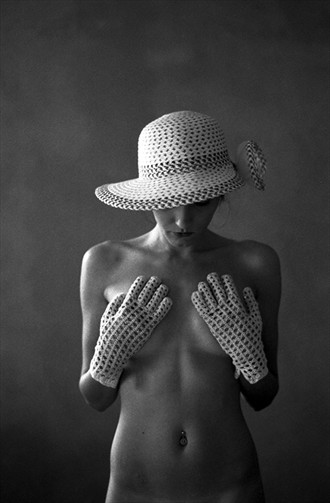 Sunday's Scent I Artistic Nude Photo by Photographer Alin Ciortea