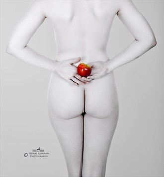 Temptation Artistic Nude Photo by Photographer Stuart Runham
