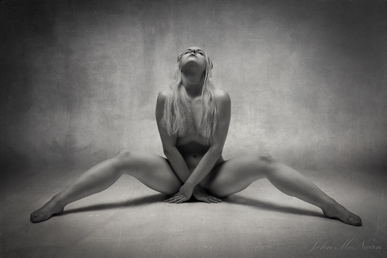 The Garlic Press Artistic Nude Photo by Photographer Rascallyfox