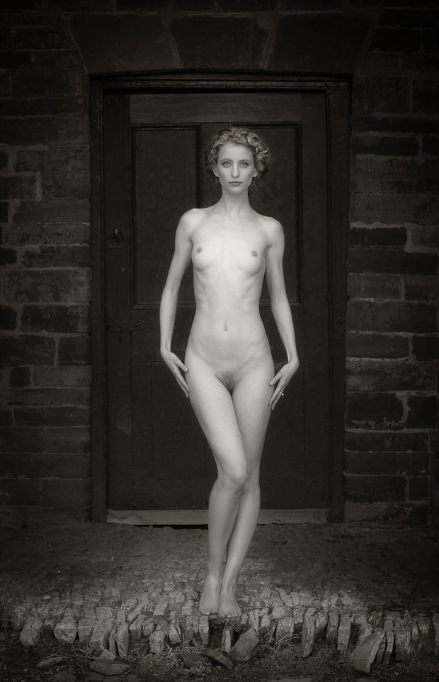 The Naked Doorway Artistic Nude Photo by Photographer MaxOperandi