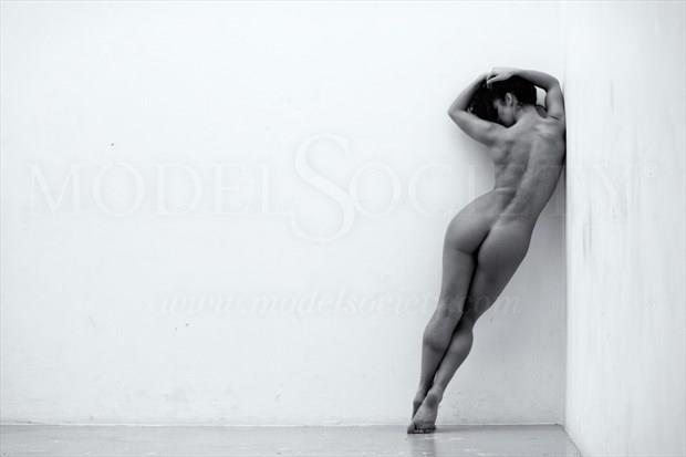 The Wall 2 Artistic Nude Photo by Photographer BenErnst