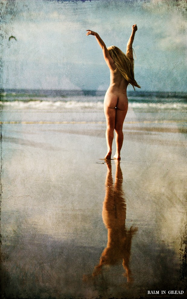 The bird Artistic Nude Photo by Photographer balm in Gilead