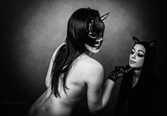The cat with hands Artistic Nude Photo by Photographer Dominika Swr