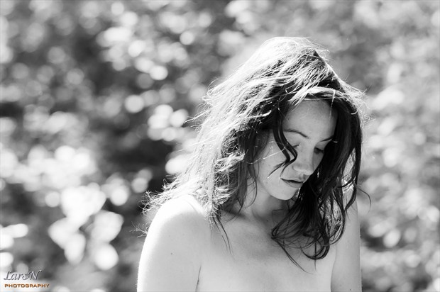 The fields Artistic Nude Photo by Photographer Larsnphoto