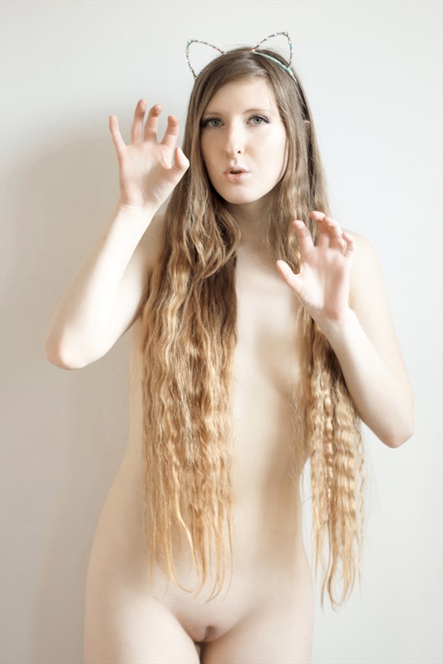 The playful kitty Artistic Nude Photo by Model Winry Rose