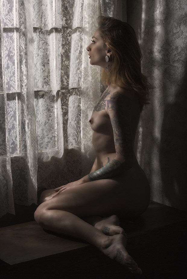 Theresa Manchester Artistic Nude Photo by Photographer Samuel E Burns