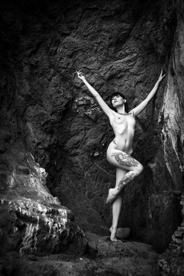 Tiffany on the Rocks Artistic Nude Photo by Photographer blakedietersphoto