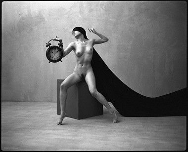 Time Artistic Nude Artwork by Photographer Fabien Queloz