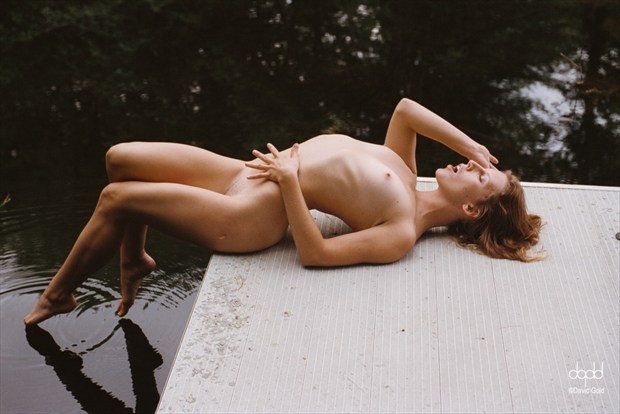 Tip Toe Artistic Nude Photo by Model VexV oir