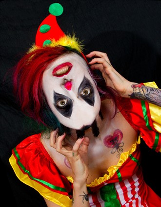 Topsy Turvy! Body Painting Photo by Photographer FotoFaces
