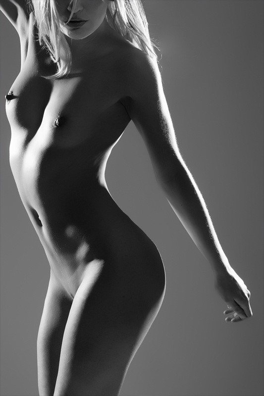 Torso Artistic Nude Photo by Photographer mephotography