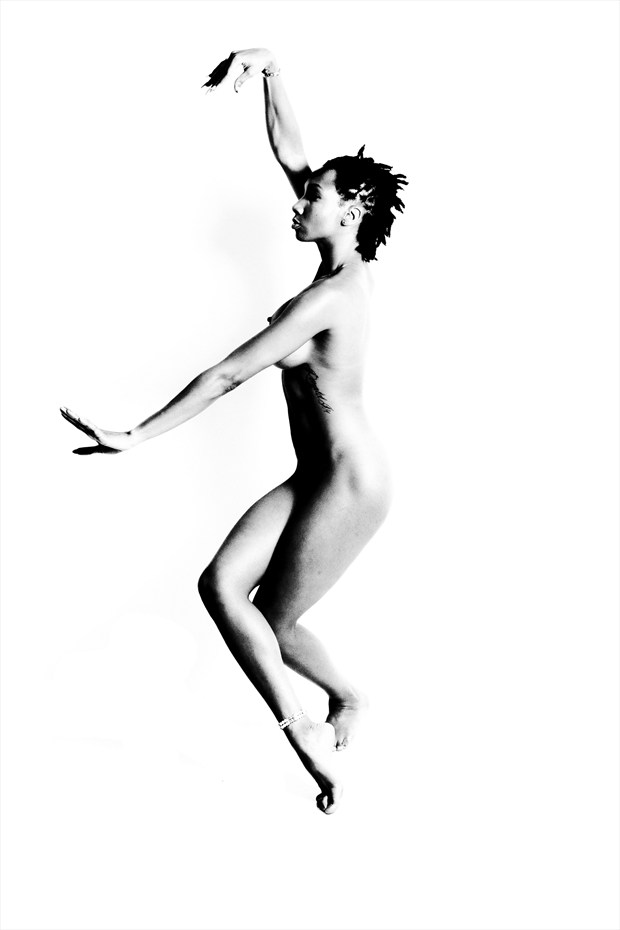 UNTITLED 1 Artistic Nude Artwork by Photographer VisualVibe