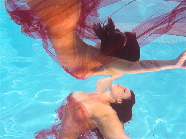 Underwater Dreaming I Artistic Nude Photo by Photographer Christopher Meredith