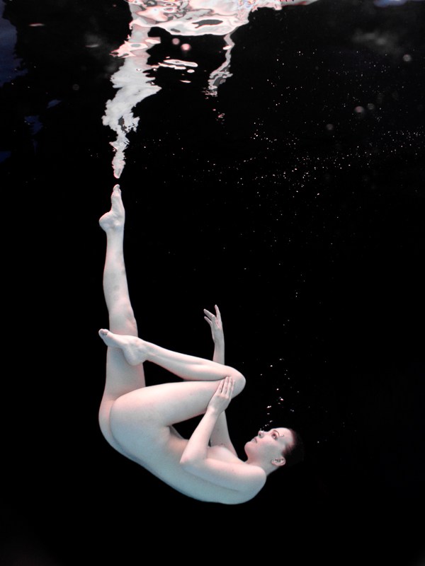 Underwater Dreaming VIII Artistic Nude Photo by Photographer Christopher Meredith