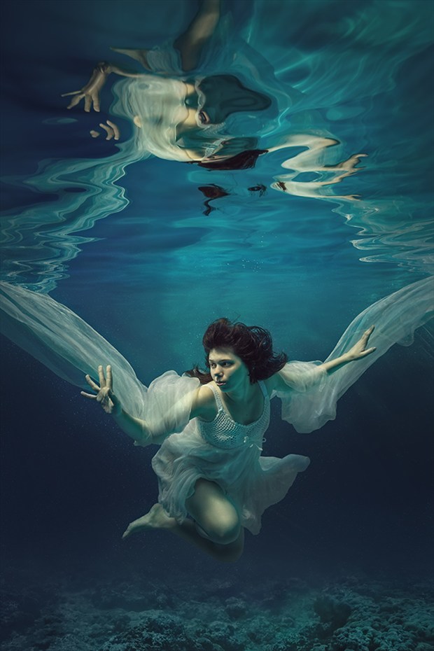 Underwater angel Cosplay Photo by Photographer dml