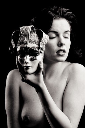 Unmasked Artistic Nude Photo by Photographer RiK