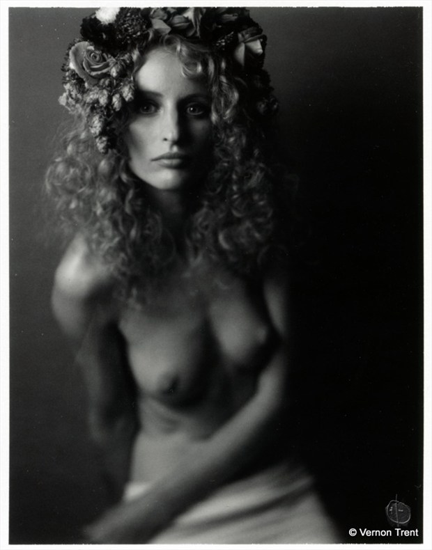 Vernon Trent Artistic Nude Photo by Model Fredau