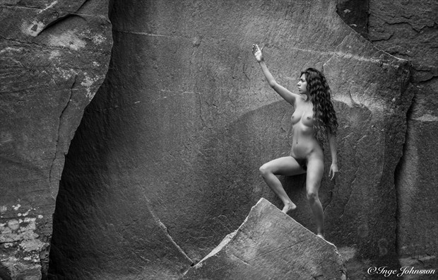 Victoir Artistic Nude Photo by Model Monique