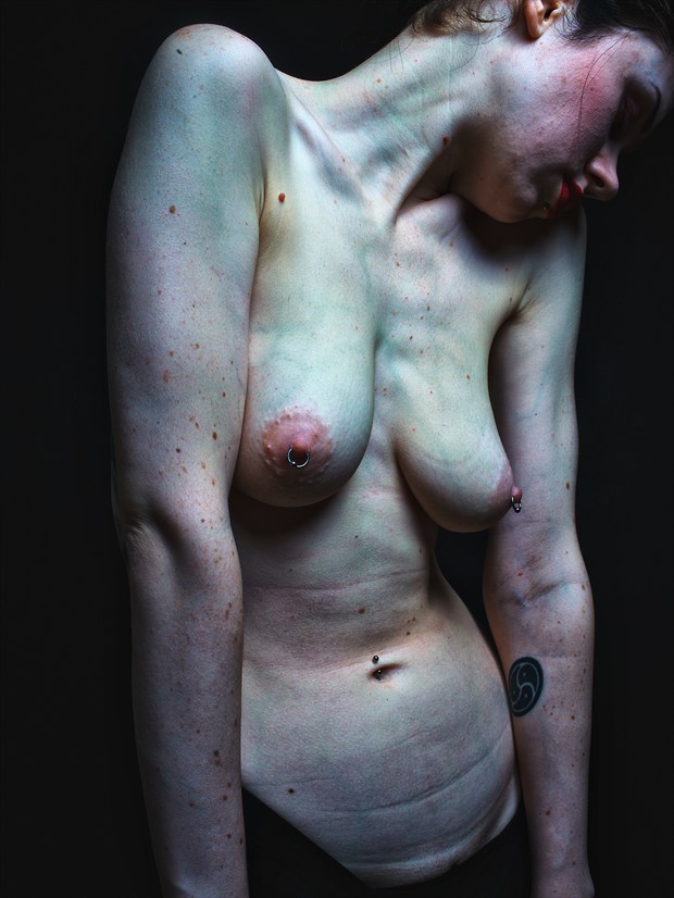 WR Artistic Nude Photo by Photographer Dmytro Gurnicki