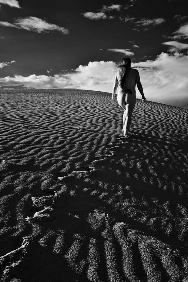 Walking up the Dune Artistic Nude Photo by Photographer Kenneth