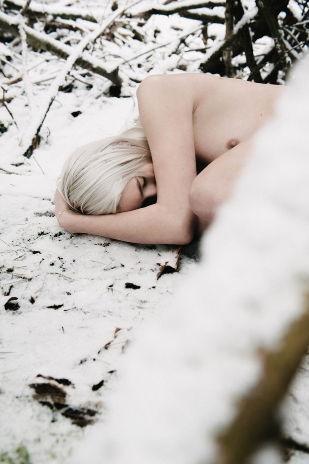 Warm but cold Artistic Nude Photo by Model Sofie