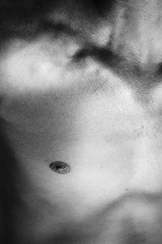 a chest artistic nude photo by photographer martgrainy