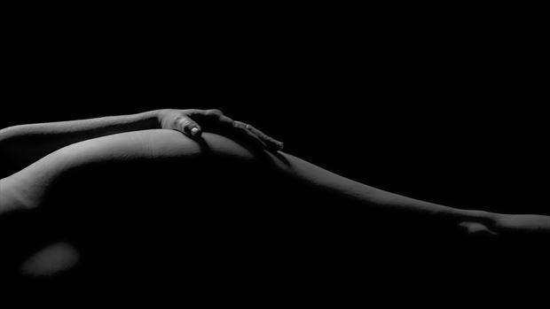 a hand artistic nude photo by photographer daylight evocation