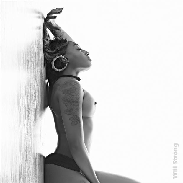 a njayia in studio artistic nude photo by photographer yb2normal