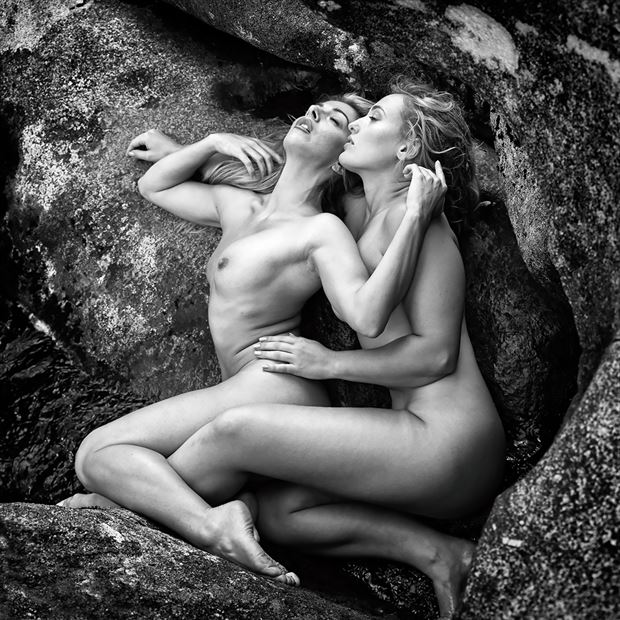 a synergy of souls artistic nude photo by photographer imagesse