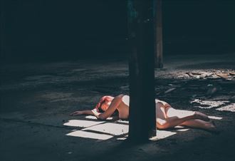 abandoned beauty artistic nude photo by model jade_ashh