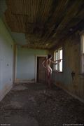 abby in wyoming shack artistic nude photo by photographer michelle7 com