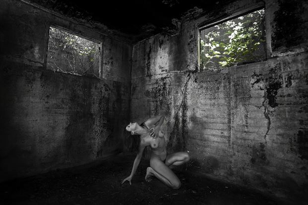 ache of heartbreak artistic nude photo by photographer unmasked