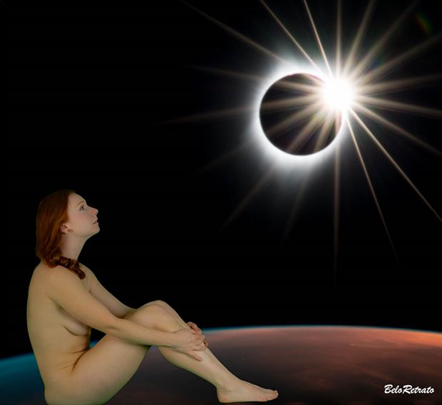 admiring the eclipse artistic nude photo by photographer belo retrato
