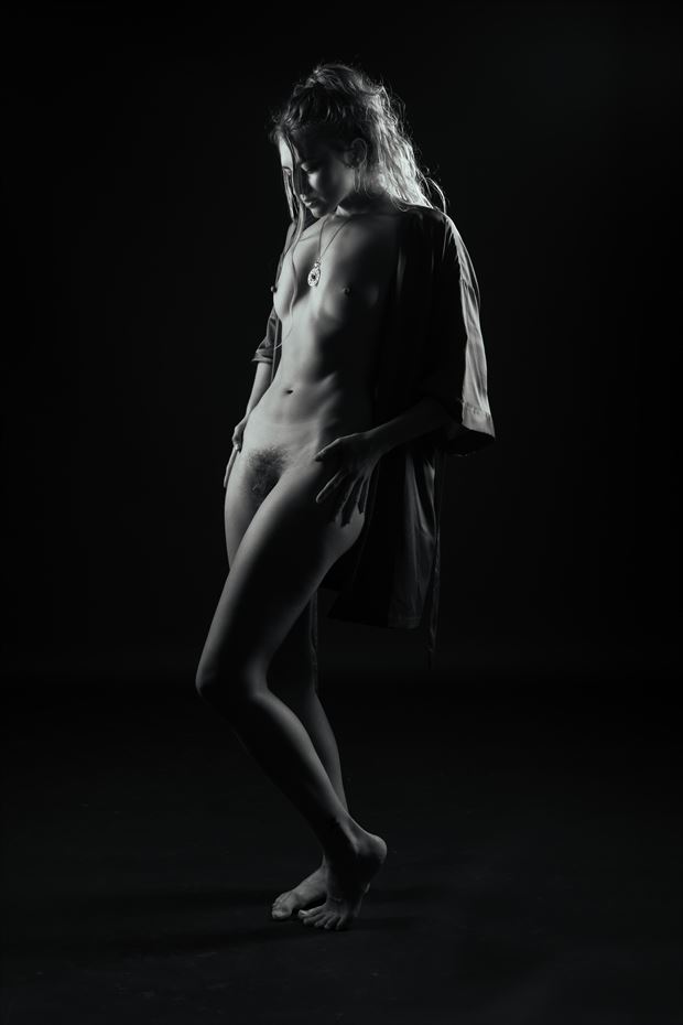 alaina 5 artistic nude photo by photographer luminosity curves