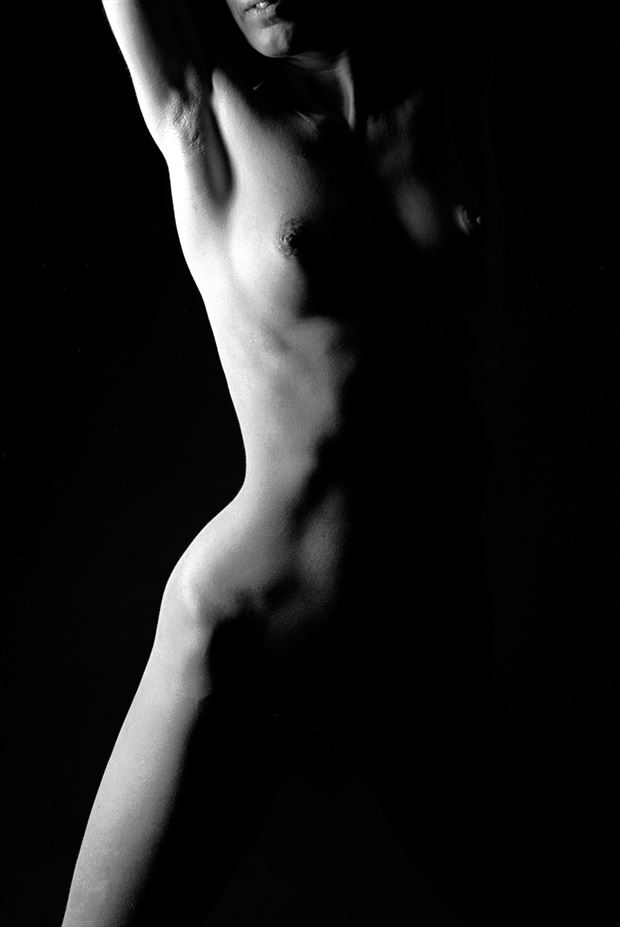 aleen artistic nude photo by photographer dweckphoto