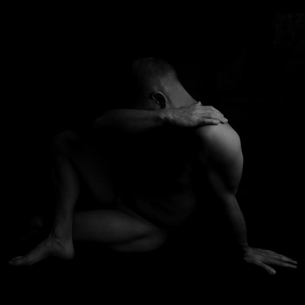 alone artistic nude photo by photographer martgrainy