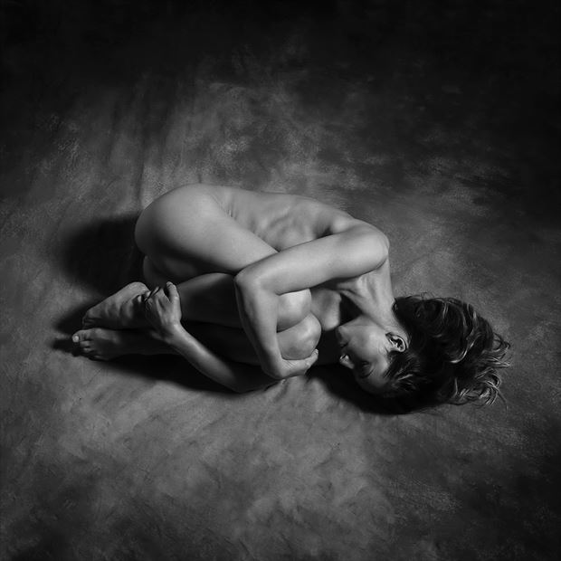 alone artistic nude photo by photographer richard byrne