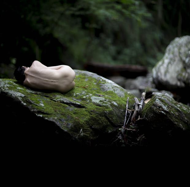 alone artistic nude photo by photographer toby maurer