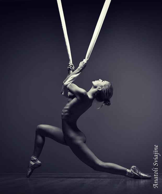 anatoli artistic nude photo by model marie brooks