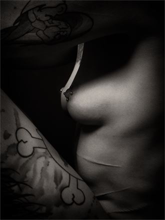 anme artistic nude photo by photographer dave belsham